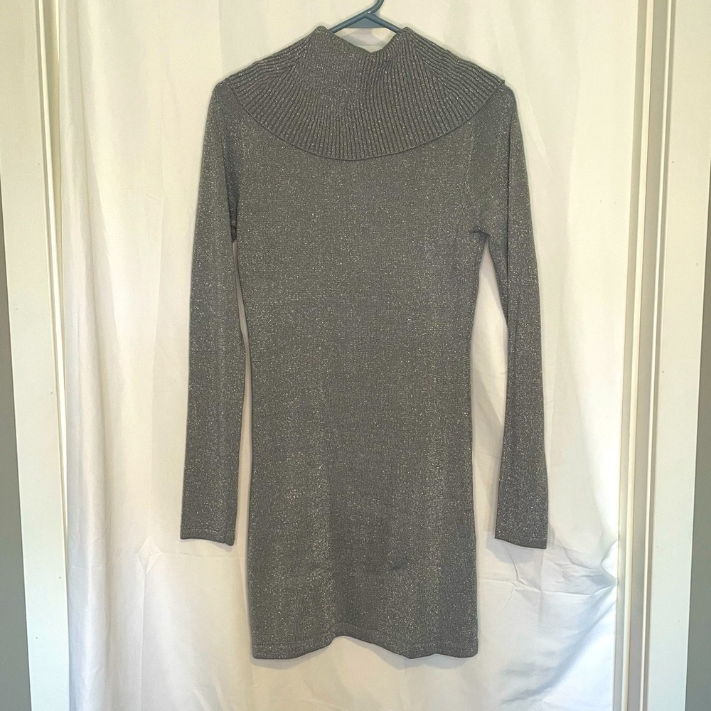 Energy/ Women’s sweater dress sparkly silver in color.​​​​​​​​​
